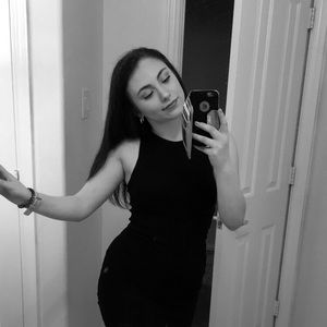 Meet your Posher, Alexandra